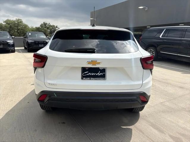 2025 Chevrolet Trax FWD LS