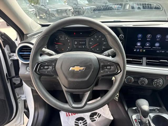 2025 Chevrolet Trax FWD LS