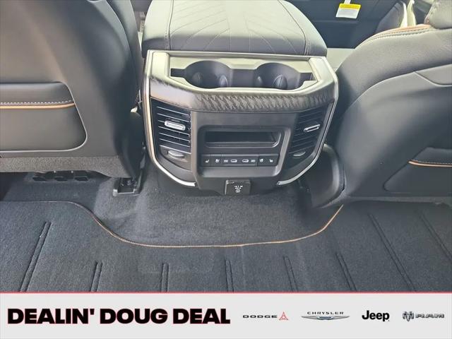 2026 Ram 1500 Tungsten Crew Cab 4x4 5'7" Box