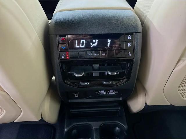2025 Jeep Grand Cherokee L Limited 4x4