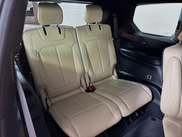 2025 Jeep Grand Cherokee L Limited 4x4