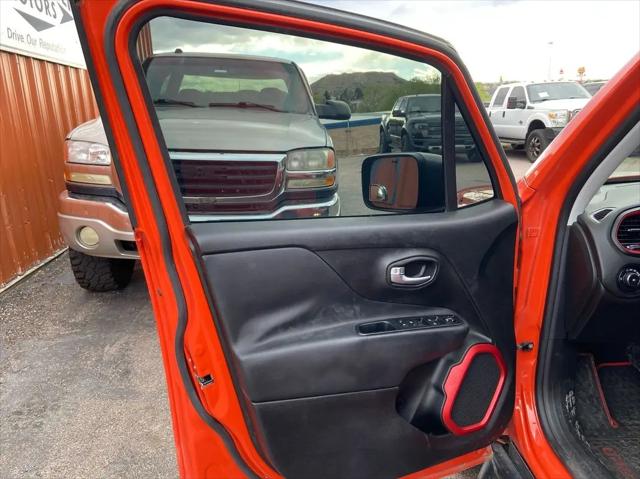 2016 Jeep Renegade Trailhawk
