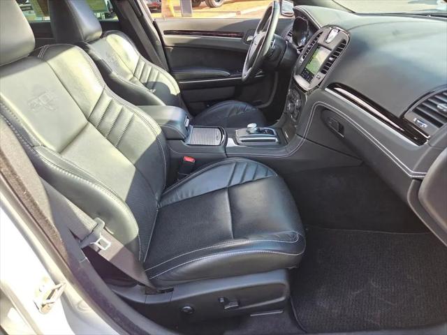 2023 Chrysler 300 300C