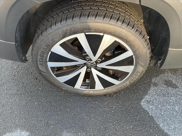 2023 Volkswagen Taos 1.5T SE