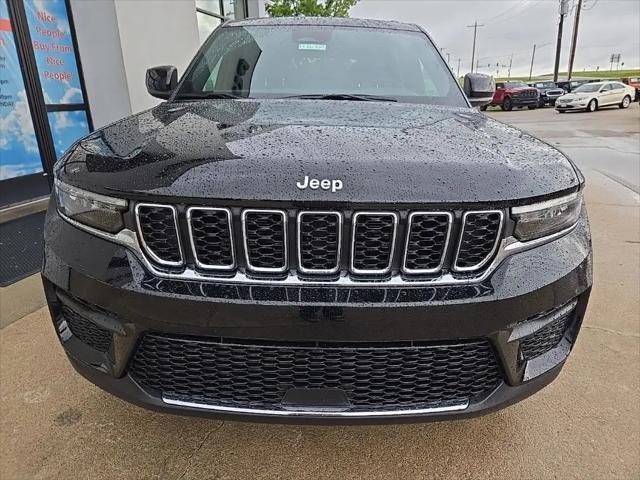2026 Jeep Grand Cherokee Altitude 4x4