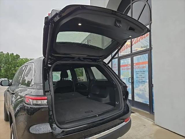 2026 Jeep Grand Cherokee Altitude 4x4
