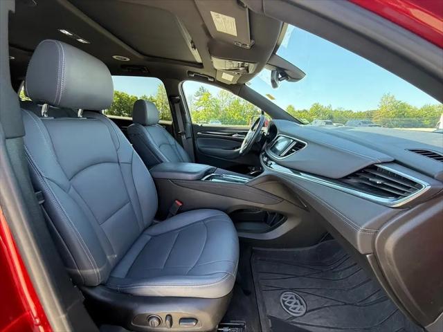 2024 Buick Enclave Essence FWD