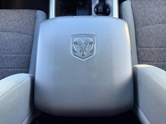2018 Ram 1500 Big Horn Crew Cab 4x4 5'7" Box
