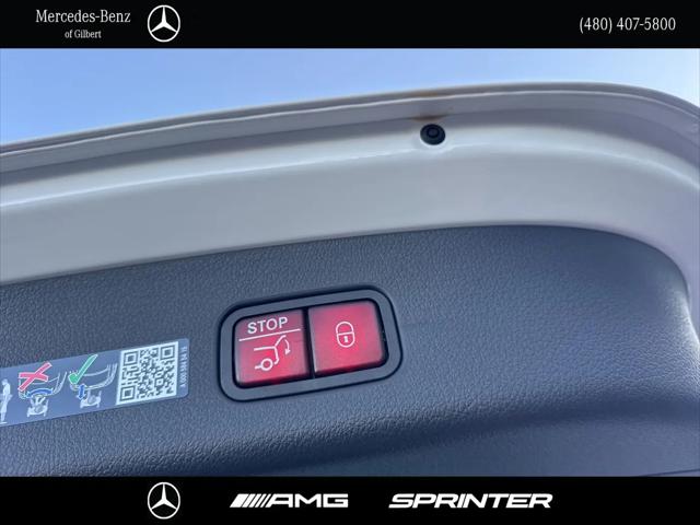 2026 Mercedes-Benz GLC 4MATIC