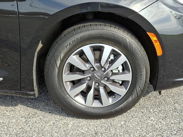 2023 Chrysler Pacifica Hybrid Limited