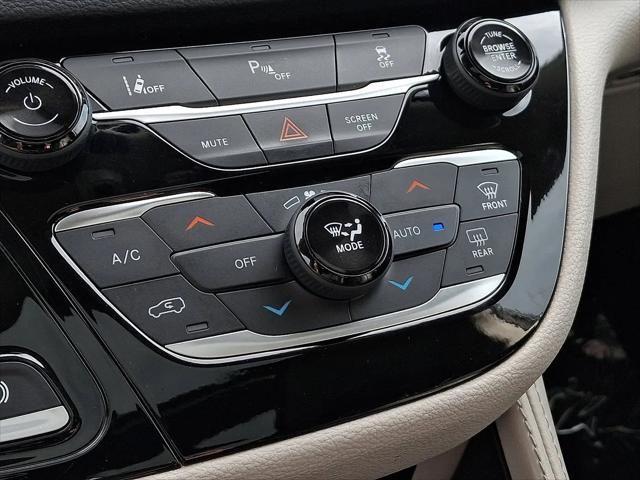 2023 Chrysler Pacifica Hybrid Limited
