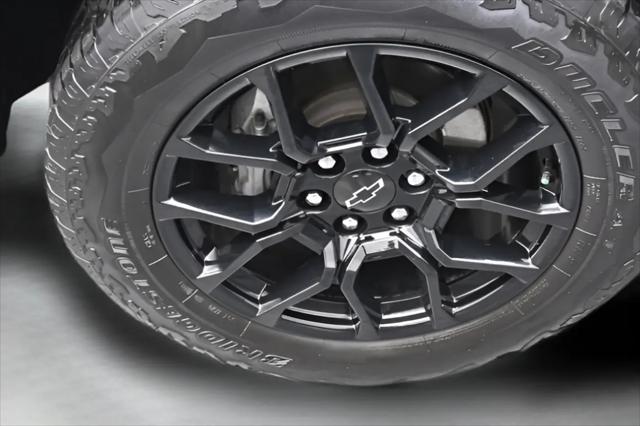 2023 Chevrolet Colorado 4WD Crew Cab Short Box Trail Boss