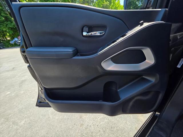 2024 Nissan Frontier Crew Cab SV 4x2