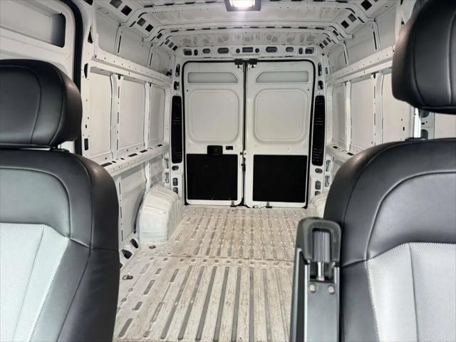 2025 Ram ProMaster 2500 Cargo Van Tradesman High Roof 159" WB w/Pass Seat