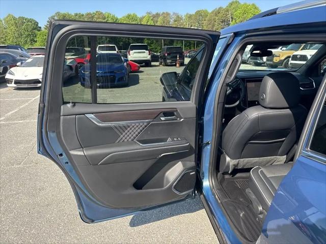 2024 GMC Acadia AWD Denali
