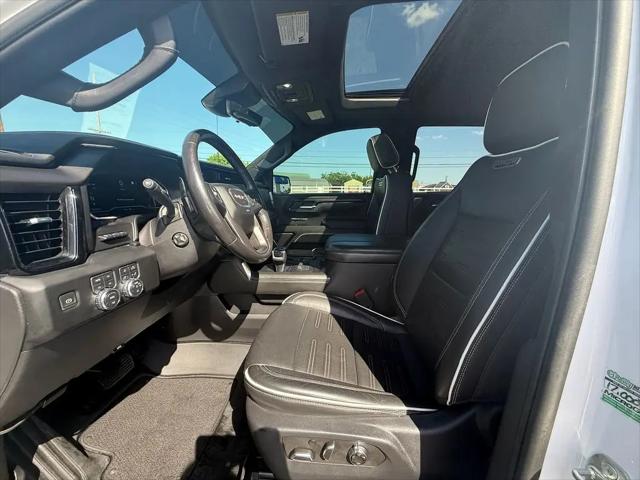 2023 GMC Sierra 1500 4WD Crew Cab Short Box AT4X