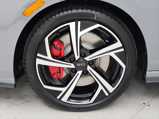 2026 Volkswagen Golf GTI SE