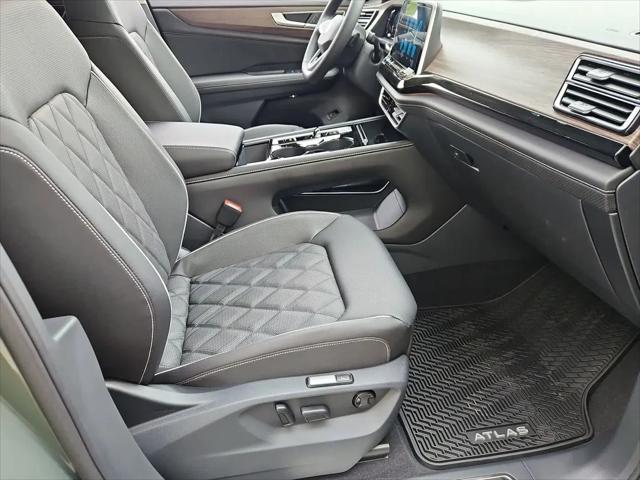 2026 Volkswagen Atlas SEL Premium R-Line