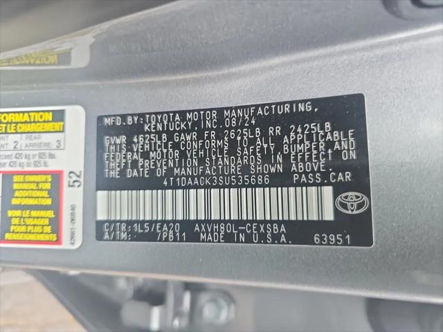 2025 Toyota Camry SE