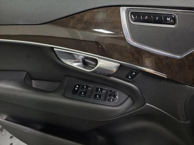 2018 Volvo XC90 T6 Momentum