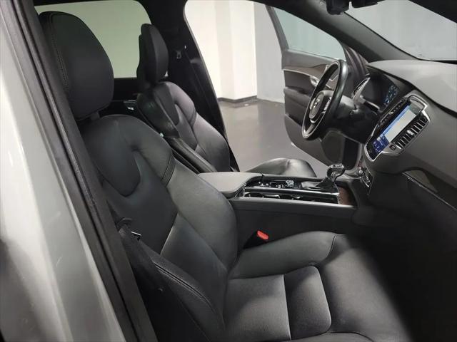 2018 Volvo XC90 T6 Momentum