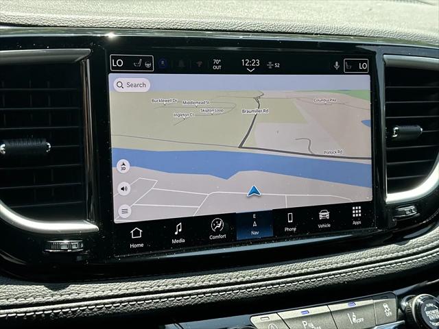 2027 Chrysler Pacifica Limited