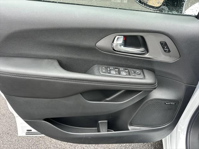 2027 Chrysler Pacifica Limited