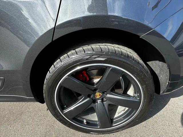 2018 Porsche Macan Turbo