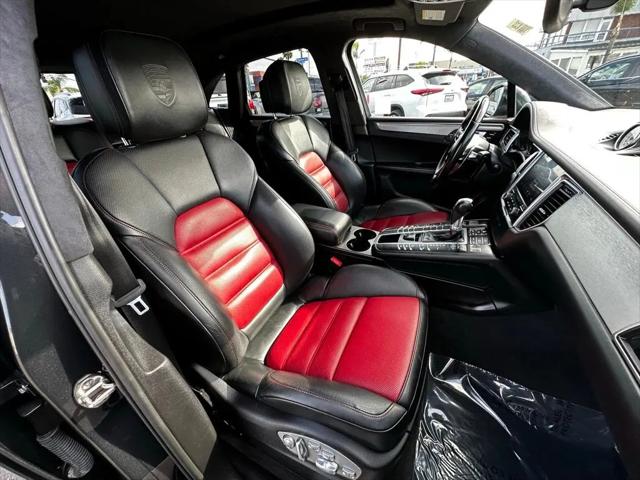 2018 Porsche Macan Turbo