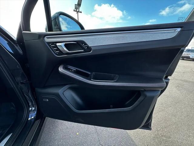 2018 Porsche Macan Turbo