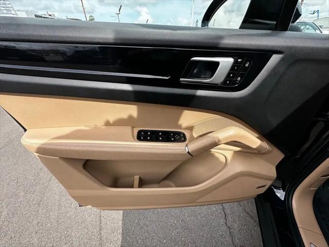 2021 Porsche Cayenne Cayenne