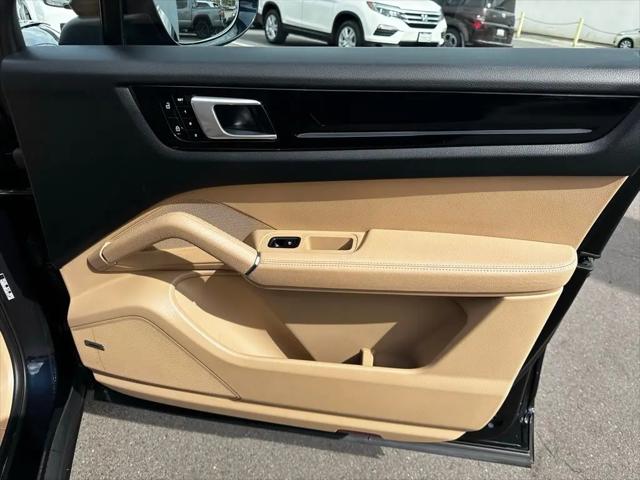 2021 Porsche Cayenne Cayenne