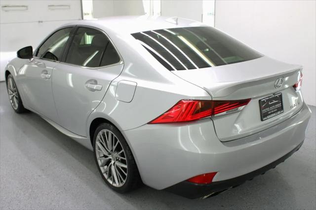 2017 Lexus IS 200t IS Turbo