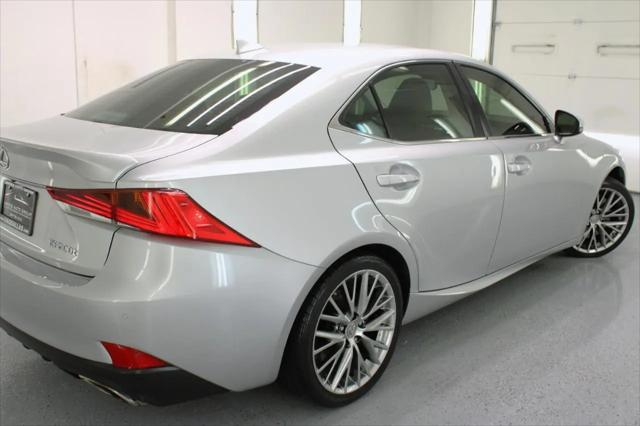 2017 Lexus IS 200t IS Turbo