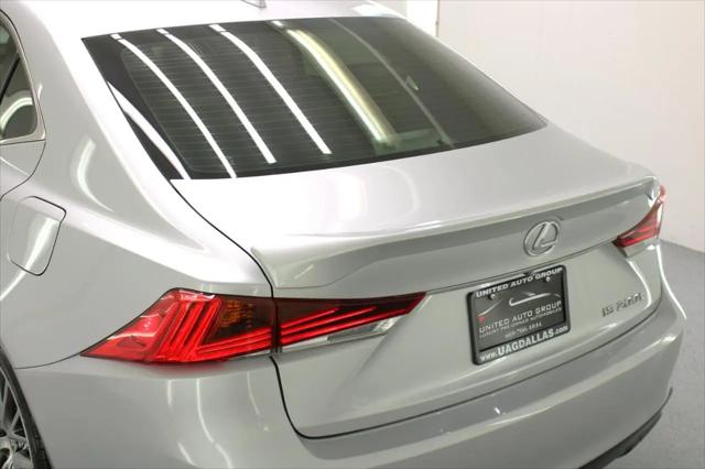 2017 Lexus IS 200t IS Turbo