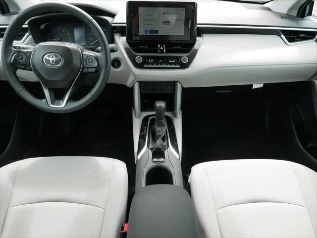 2024 Toyota Corolla Cross LE