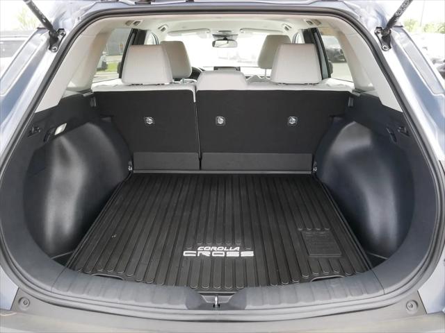 2024 Toyota Corolla Cross LE