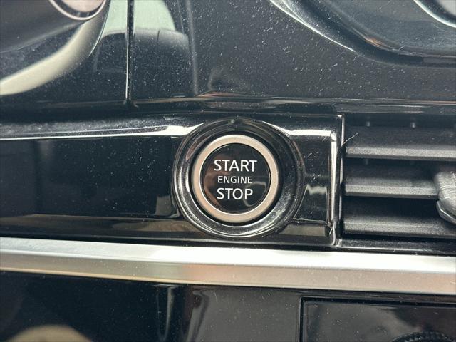 2022 Nissan Pathfinder SV 2WD