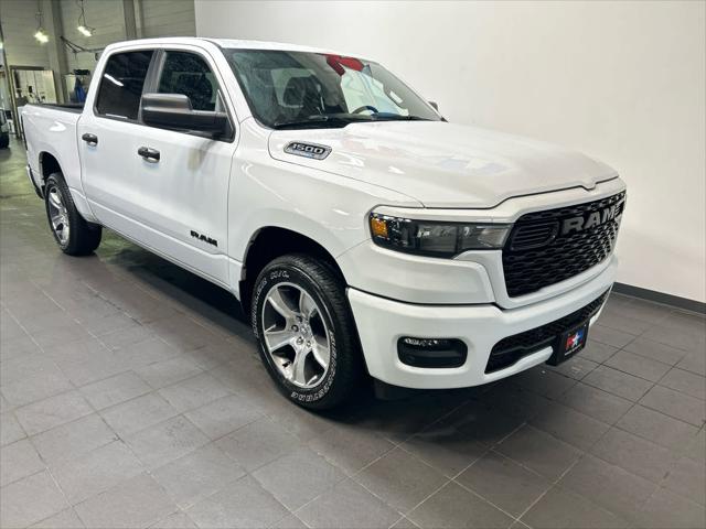 2025 Ram 1500 Tradesman Crew Cab 4x4 5'7" Box