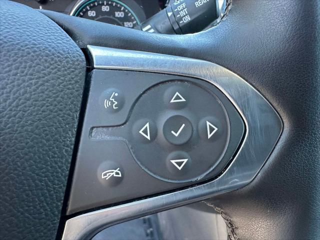 2023 Chevrolet Traverse AWD LT Leather