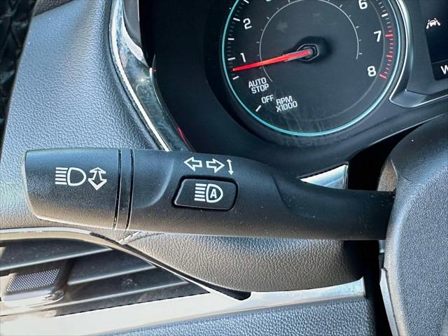 2023 Chevrolet Traverse AWD LT Leather