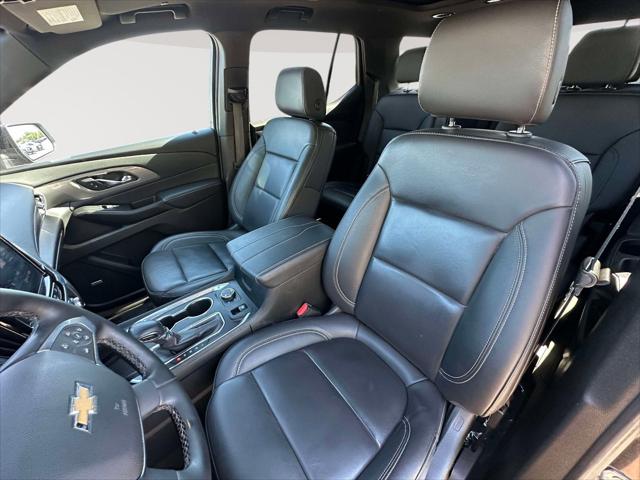 2023 Chevrolet Traverse AWD LT Leather