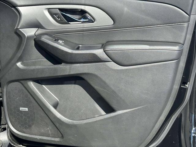 2023 Chevrolet Traverse AWD LT Leather