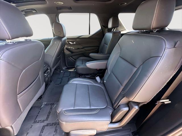 2023 Chevrolet Traverse AWD LT Leather