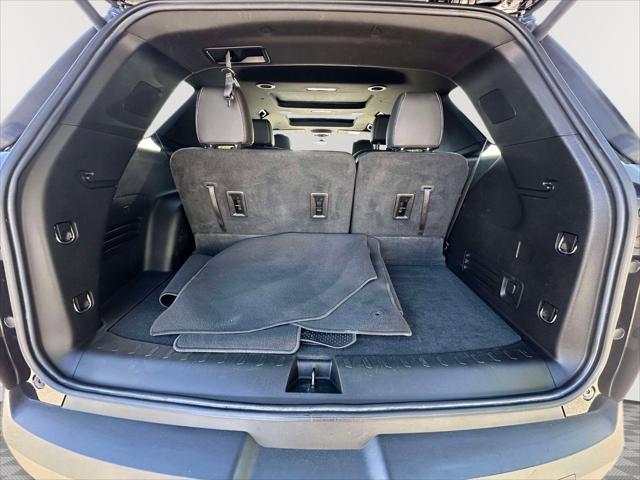 2023 Chevrolet Traverse AWD LT Leather