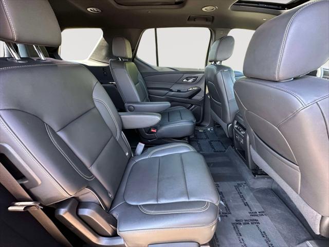 2023 Chevrolet Traverse AWD LT Leather