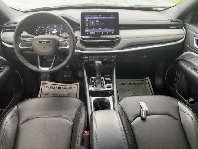 2023 Jeep Compass Latitude Lux FWD