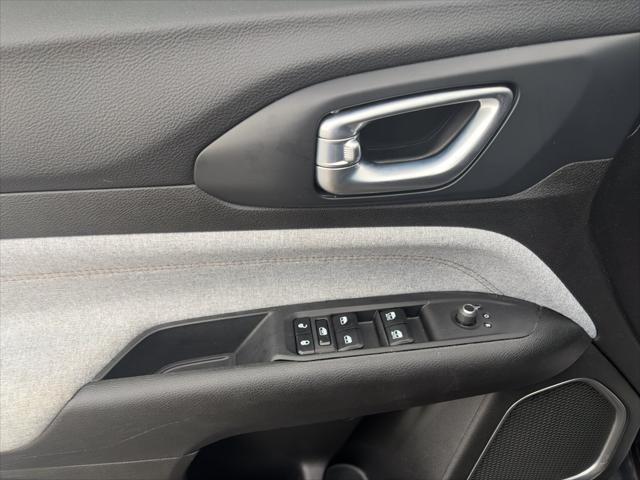 2023 Jeep Compass Latitude Lux FWD