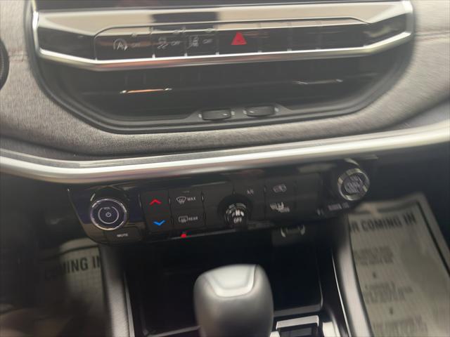2023 Jeep Compass Latitude Lux FWD