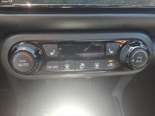 2023 Nissan Kicks SR Xtronic CVT